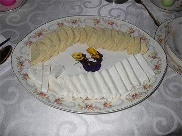 Easter White Cheese, Picture